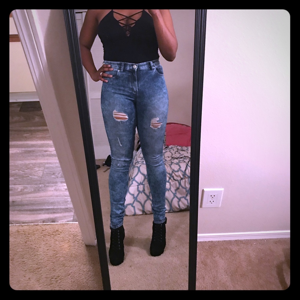 High waisted jeans